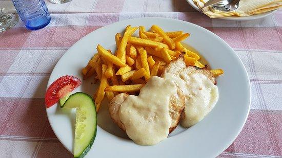 Svájci Lak Panzió és Étterem